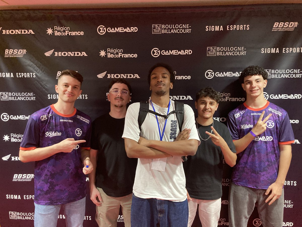 Xzeradri tweet media