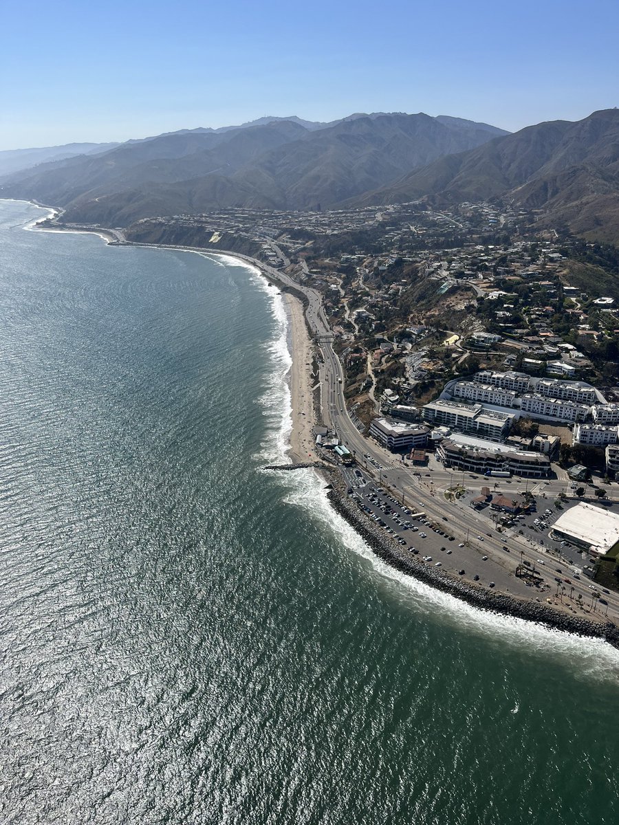 Happy 4th from Pacific Palisades! 
Gonna be a wild night up here no doubt! The plan is to cover fireworks in Huntington Beach and then the gonzo illegal fireworks after. Always an interesting night to fly 🎇😲🎆