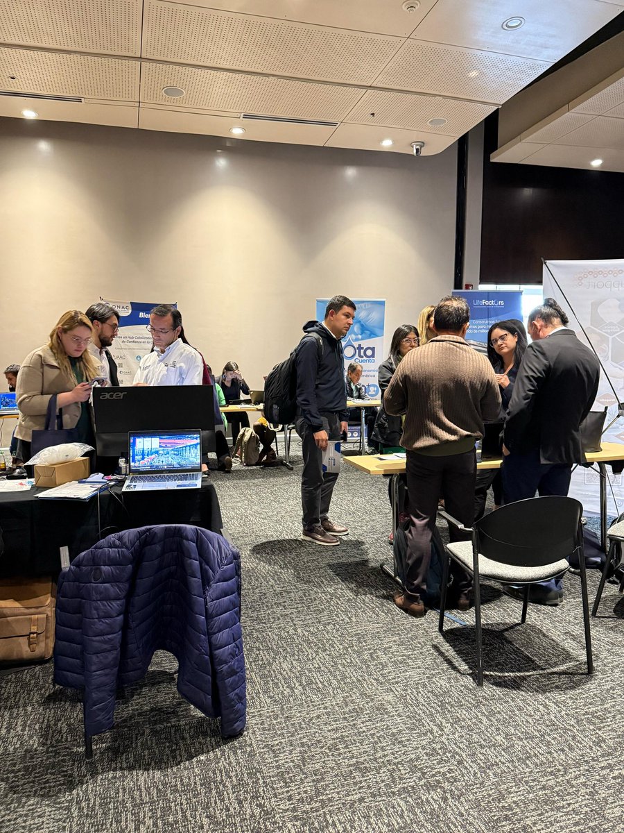 💊 Hoy vivimos una gran jornada de networking. 

Empresarios, proveedores y aliados del sector salud y farmacéutico se conectaron para fortalecer la industria y celebrar los logros del Programa EnCadena. 💼🤝