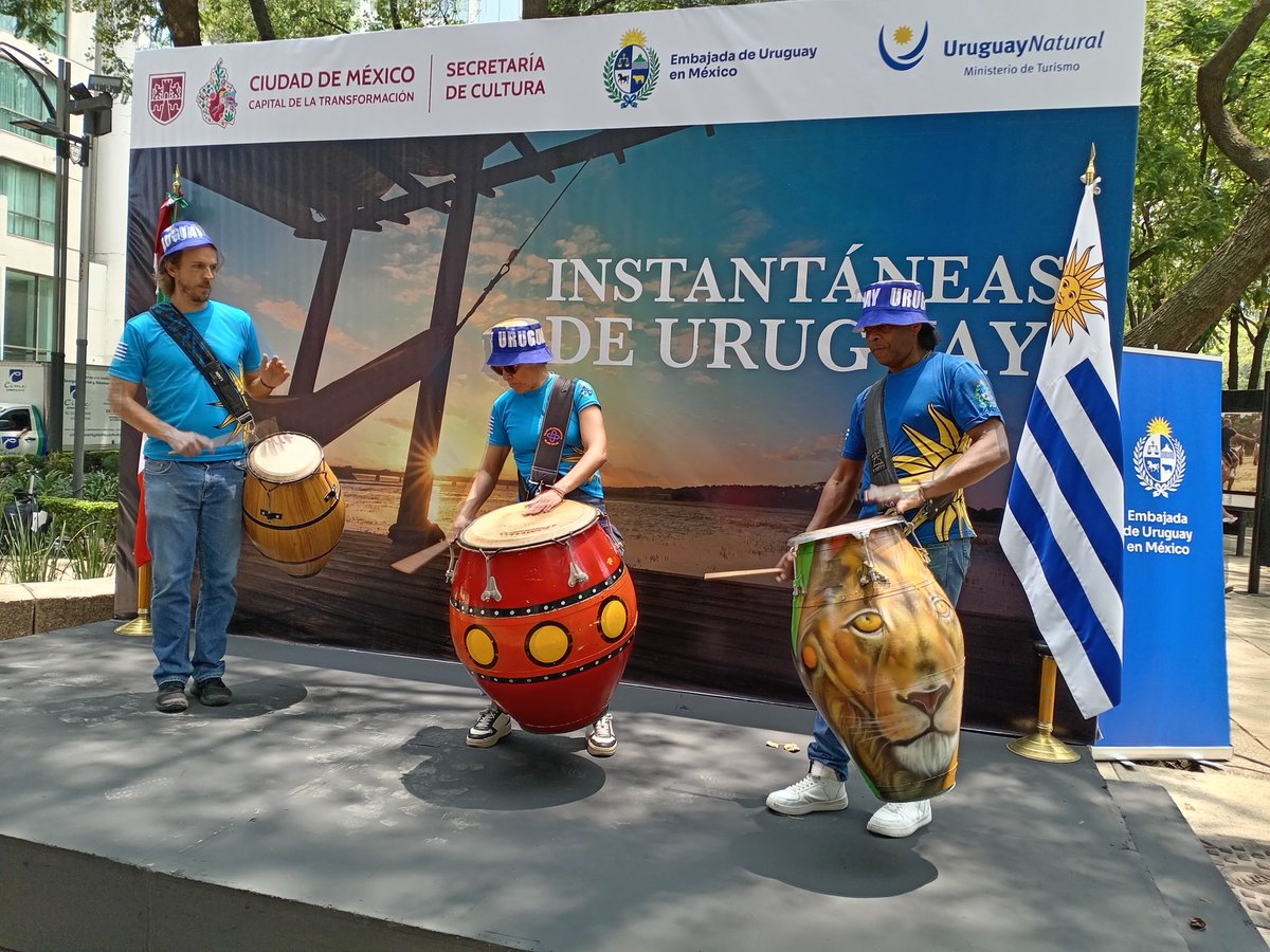 OnesisBP's tweet image. En representación de @EmbaCuMex acompañamos a la Embajada de Uruguay en 🇲🇽 en la exposición 📸 " Instantáneas de Uruguay", actividad que forma parte del Programa de celebraciones por los 200 años de la independencia de ese país.