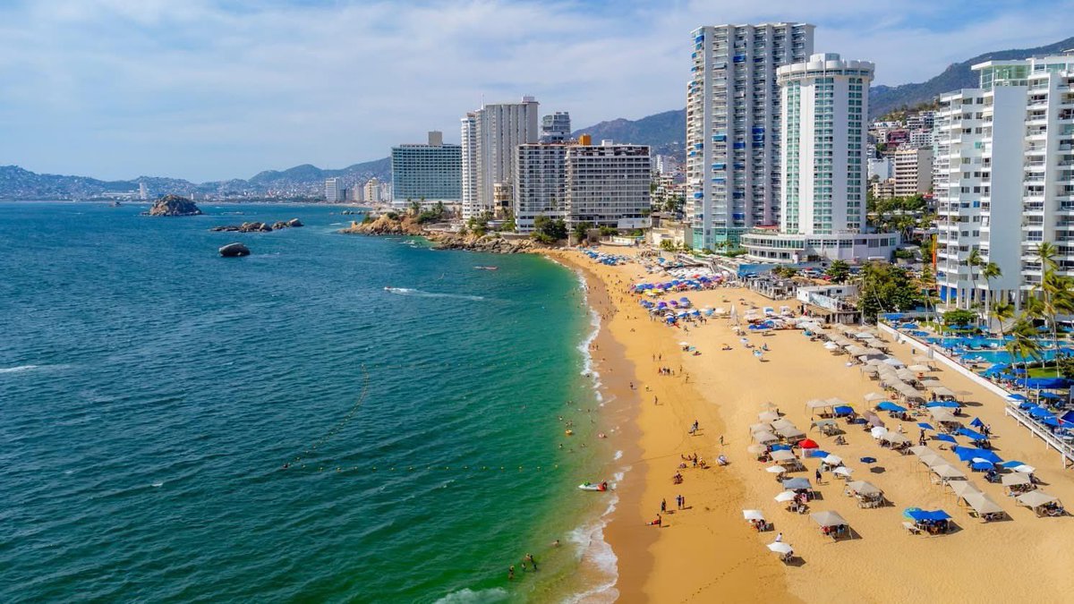 ¡Las vacaciones de verano están cada vez más cerca y en #Acapulco estamos listos para recibirte con los brazos abiertos! ❤️👐🏻

Porque el Sol te llama. ☀️✨
#VisitaAcapulco