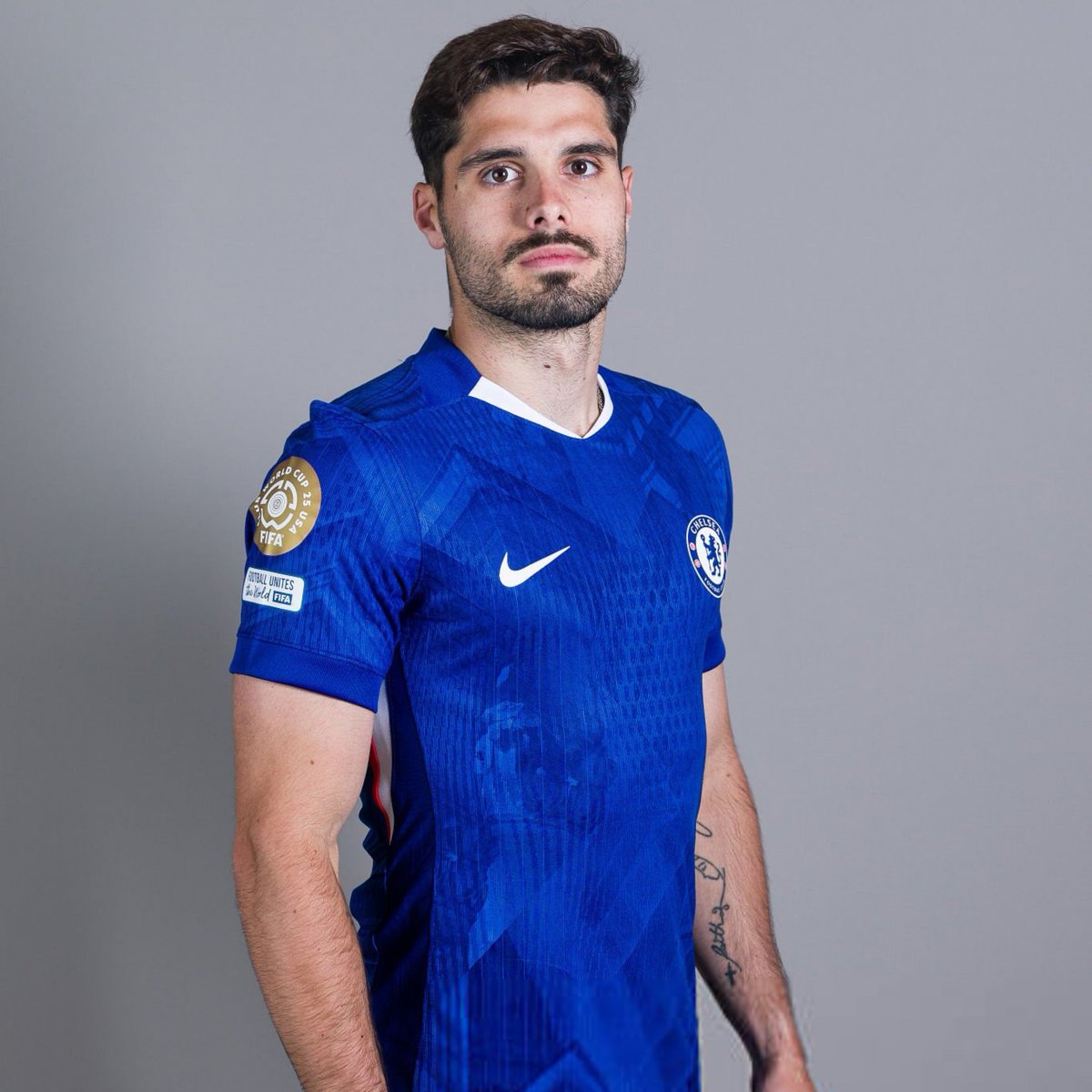 Pedro Neto esta con el equipo para el partido contra el Palmeiras✅