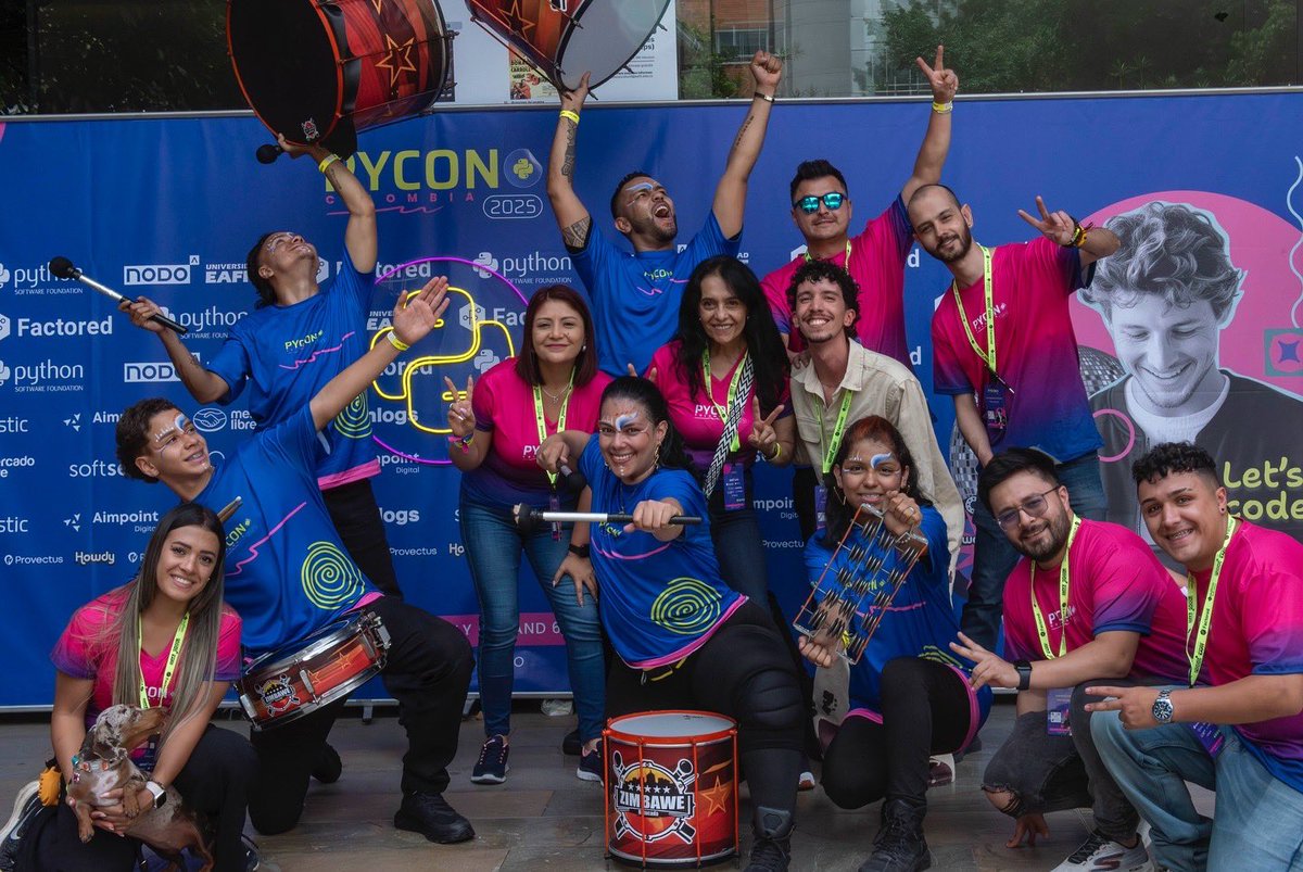 pyconcolombia's tweet image. That’s a wrap for Day 1 at PyCon Colombia 🐍🎉
Inspiring talks, real connections, and Python everywhere you look.
Thanks to everyone who made this kickoff day so special.
See you tomorrow for more learning and collaboration!
#PyCon #PythonLive #PyConColombia #PythonCommunity