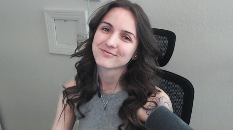 LIVE!! Starting with Dark Hours! Then maybe Panicore and later The Walking Dead!

twitch.tv/jennaembers