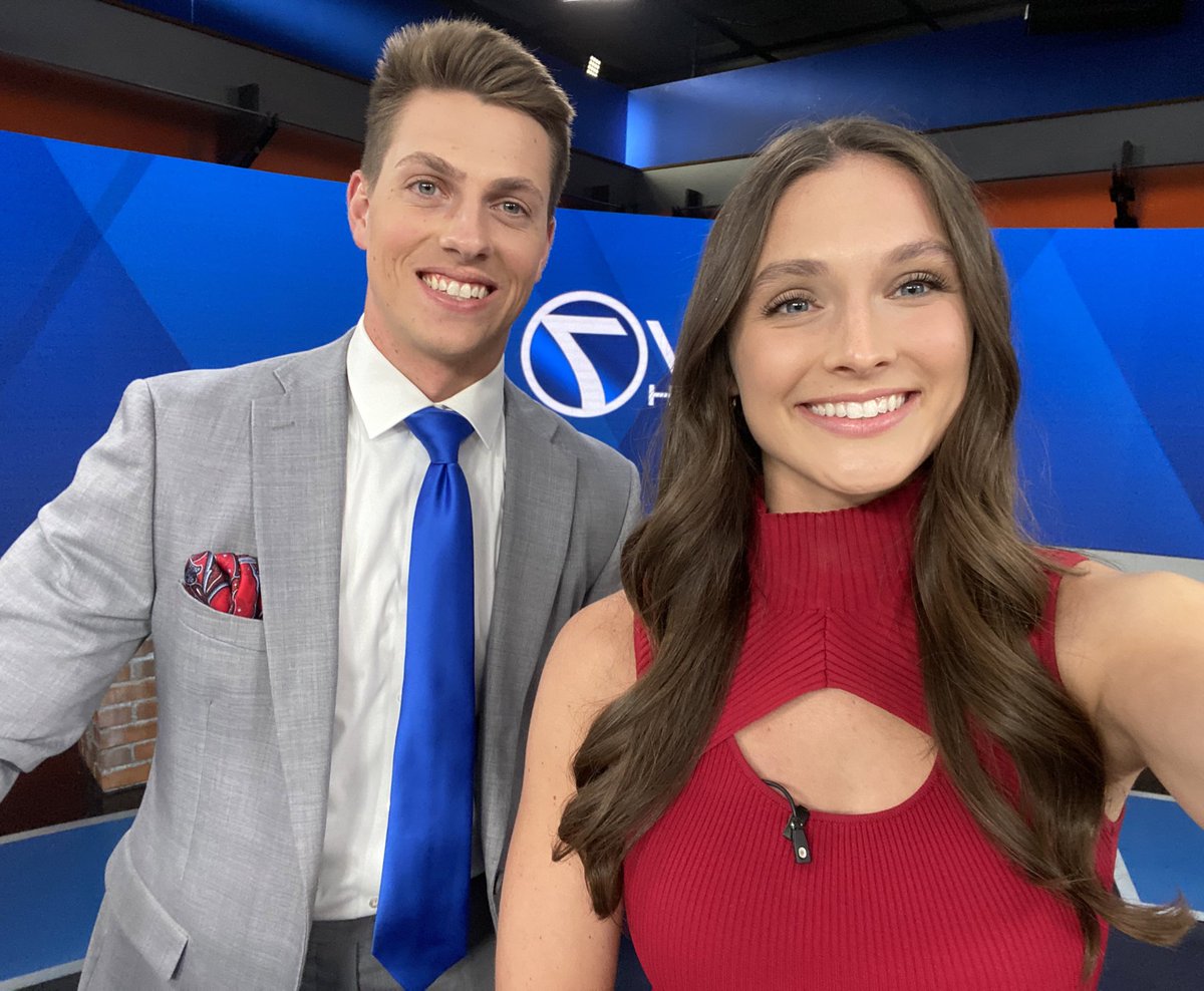 Happy Fourth of July💙❤️ Thank you to all the brave men and women who have served our country. Hope everyone has a safe &amp; fun holiday &amp; don’t forget to join us tonight at 10 on <a href="/KETV/">KETV NewsWatch 7</a>
