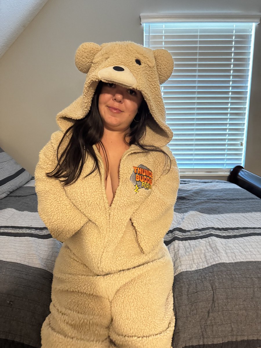 say ‘hi’ if u want my 3ft 🍒 vids (real)
