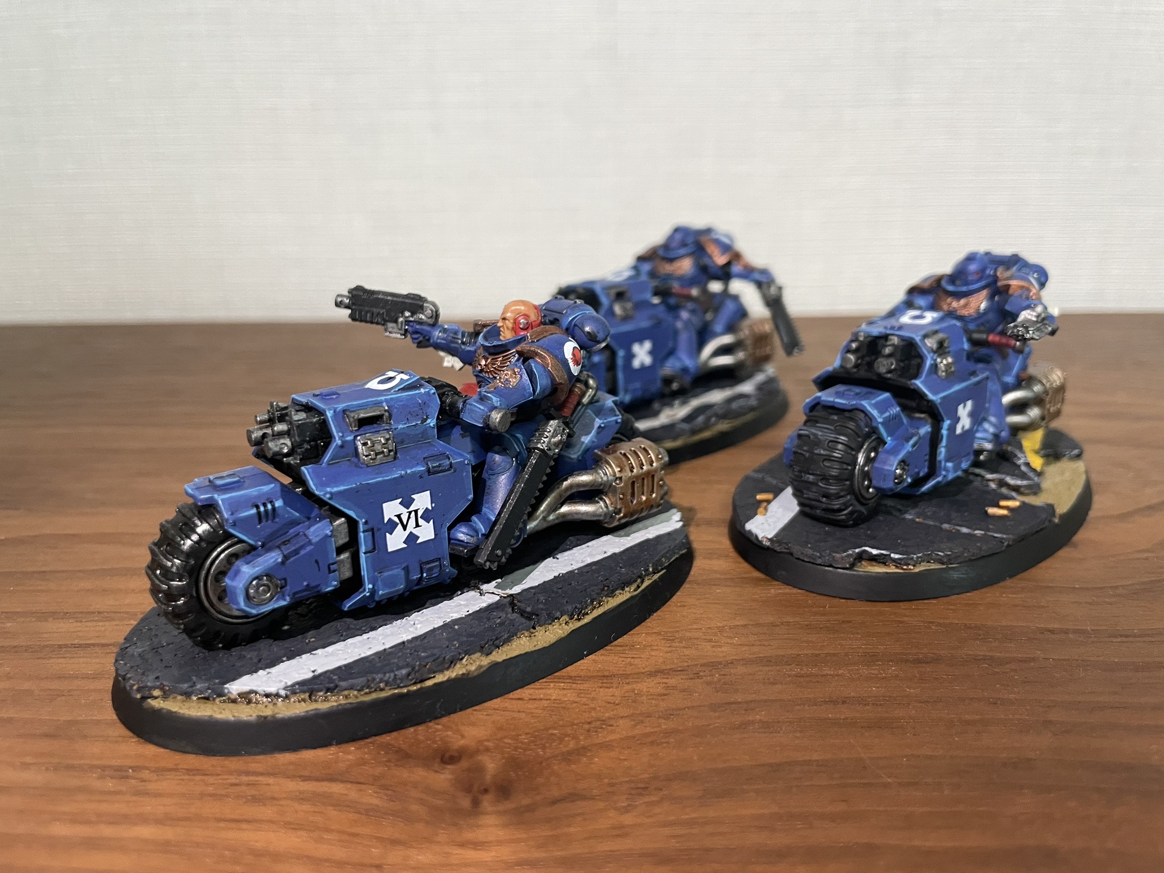ウォーハンマー40k アウトライダー6体+バイクスカッド3体　値引き不可 ウォーハンマー40k アウトライダー6体+バイクスカッド3体 値引き