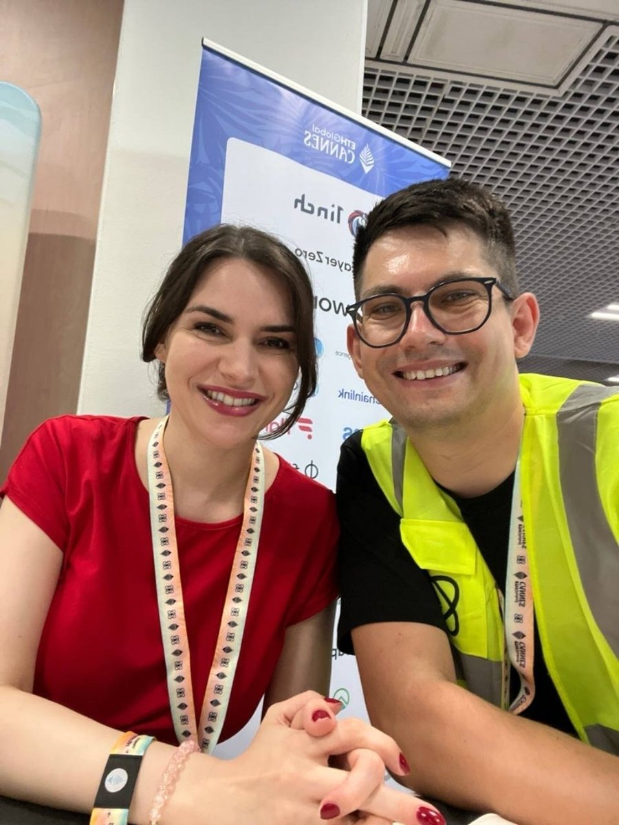 0xMilica's tweet image. DevRels mentoring at @ETHGlobal ๐ค
๐ฅ๐ฅ๐ฅ
๐ Cannes, France ๐ซ๐ท