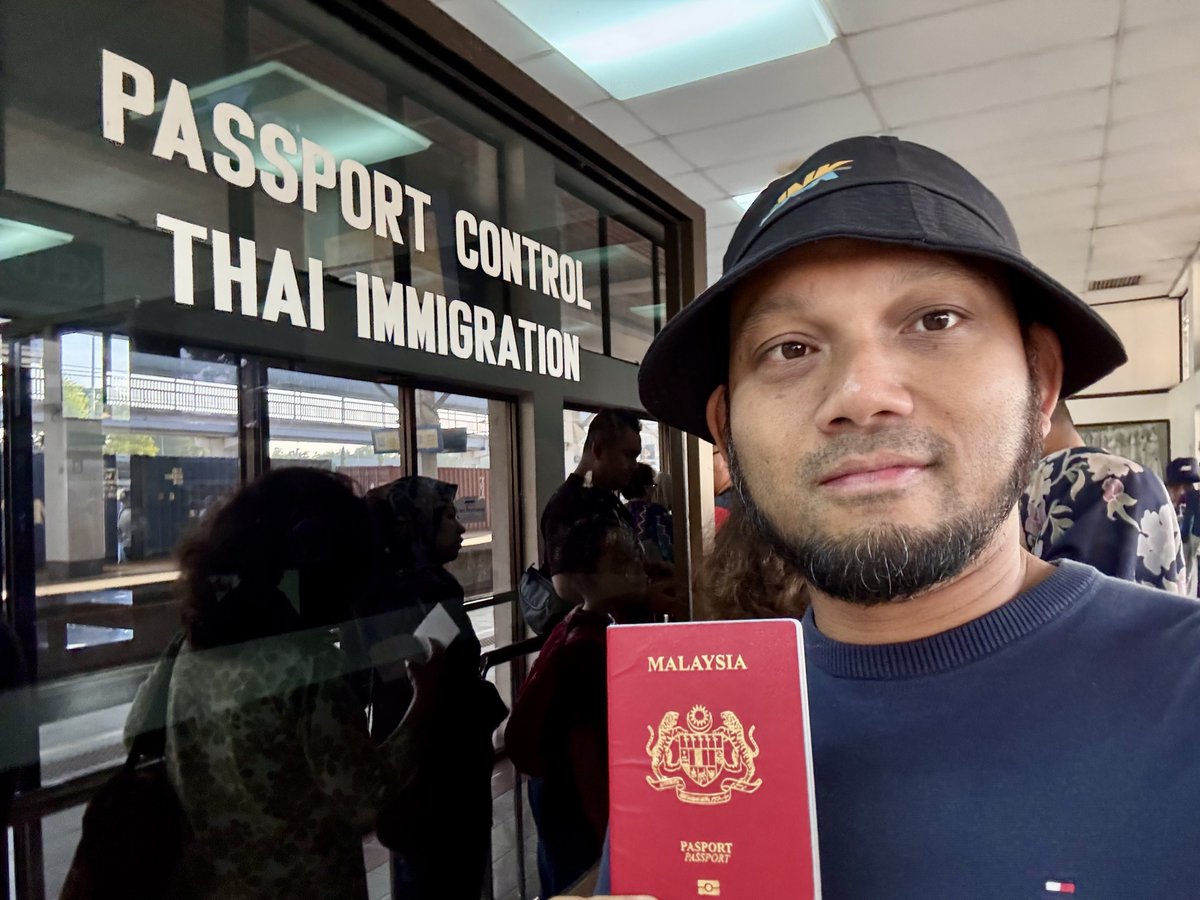 🙋🏻‍♂️

I am also early to depart the nation.