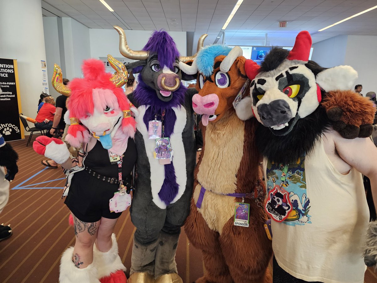 Cow Squad!!! 🐮🐮🐮🐮
Ft <a href="/MilkMommy1/">𓄀🥛Pynk Mylk🥛𓄀 🔜MFF</a> <a href="/TundyInTheLight/">Tunderhorn</a> <a href="/AureoBull/">Aureo Bull ✨</a>