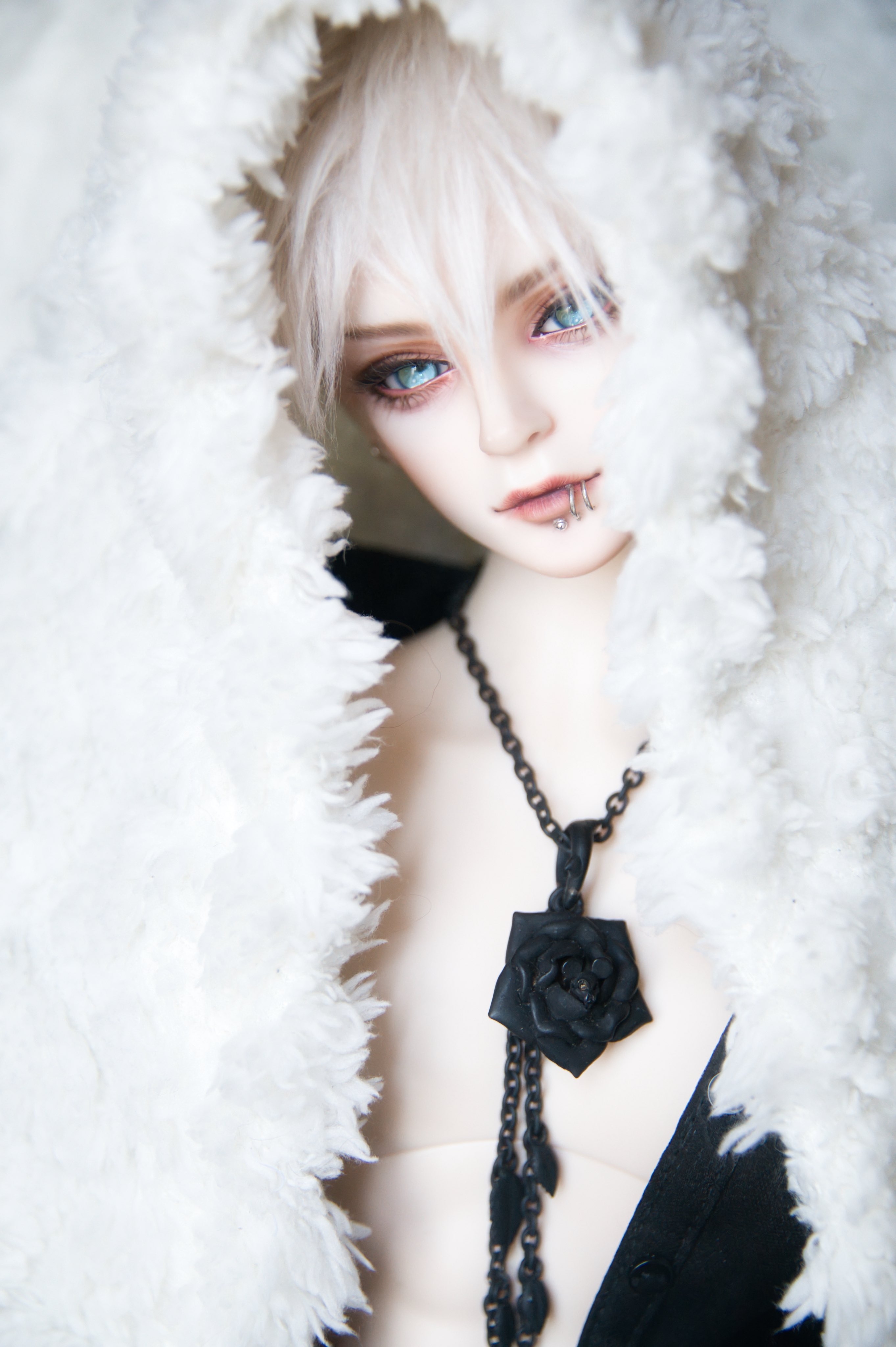 BlingHealing 様 リング 18金ホワイトゴールド サファイア Stoned Bride