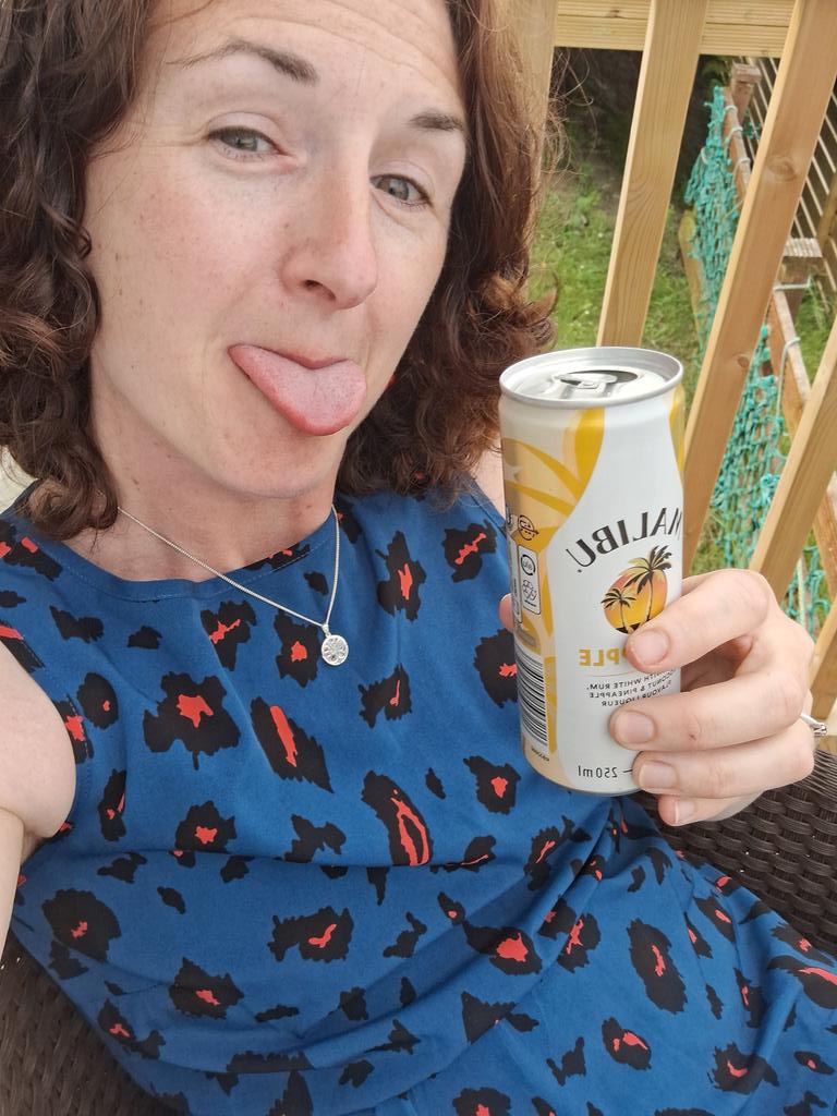 I'm not writing a thing. Look at me. In the sun, taking a proper break and just reading. I don't care about subs, the two rejections in my inbox, and the three emails I need to reply to (sorry, not sorry). The brain needs a break, and it is taking one. 

Do it.
