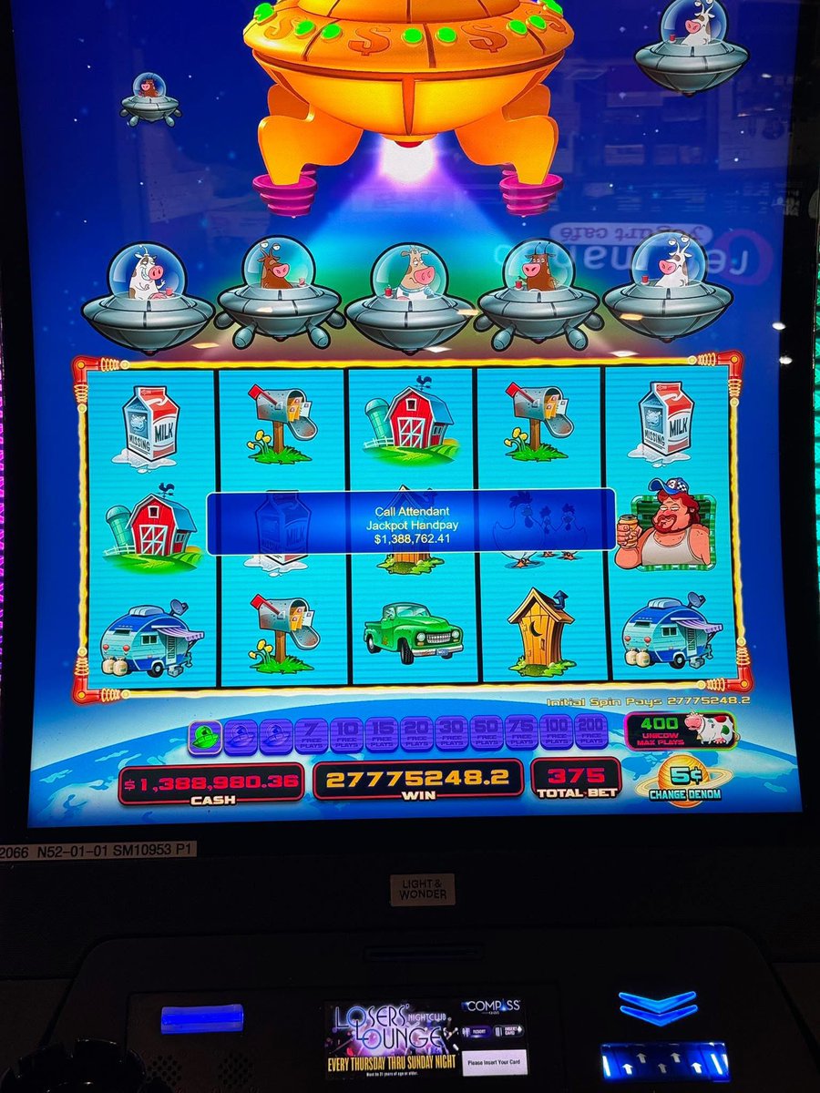 laughlinbuzz's tweet image. A lucky player just hit a $1,388,762 jackpot 💰🎉 on a Planet Moolah slot🐄🛸 at the Riverside Resort in #Laughlin