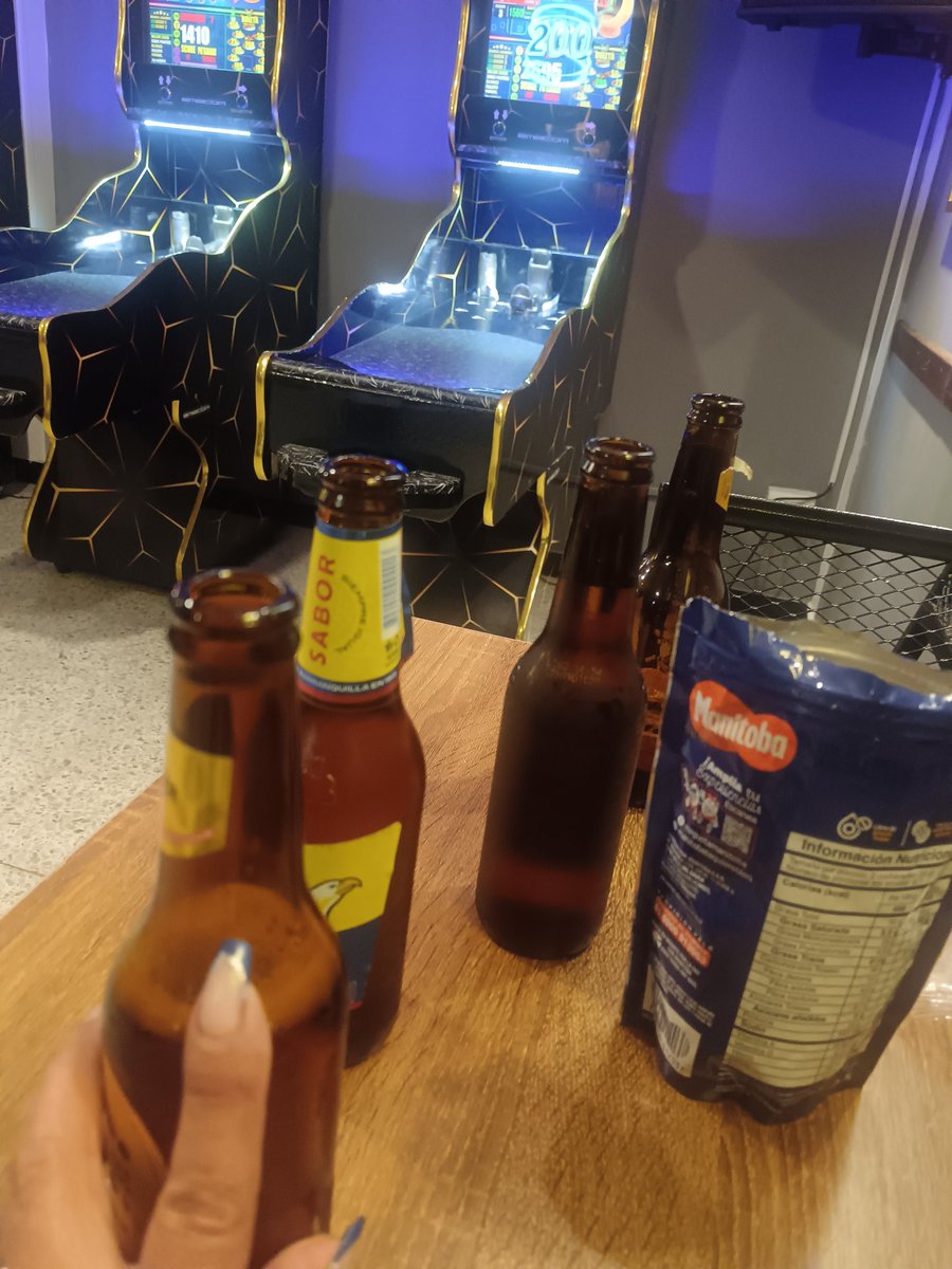 Quien para bolirana y una pola en suba 😘