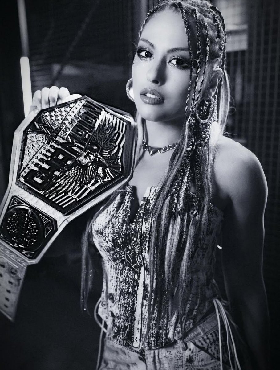 #SmackDown FOLLOW TRAIN! 🚨

-Follow me I follow back
-RT
-Reply with a GIF of your favourite wrestler 
-Like and follow everyone who does this

#Sportcoin