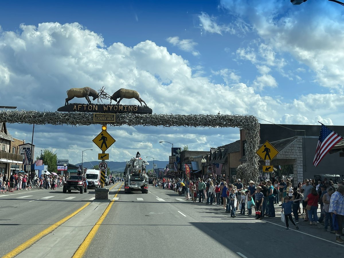 Navigating the candy canyon that is the Afton parade route