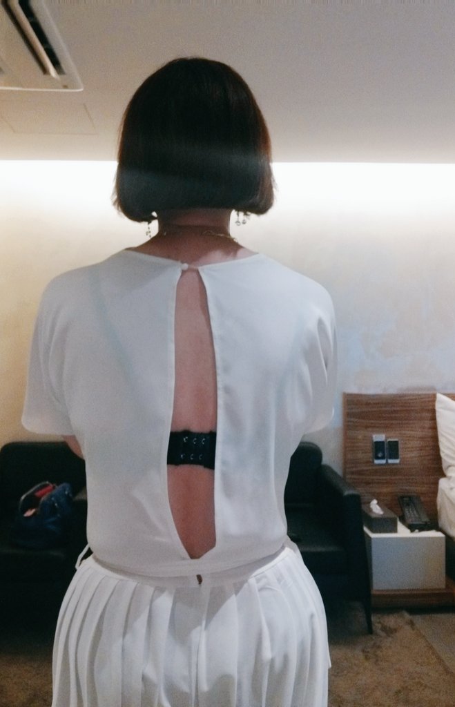 더운 여름 
최애하는 드레스코드!

다음엔
몸매 실루엣 보여도
노팬티로 코엑스 가볼까 한다.