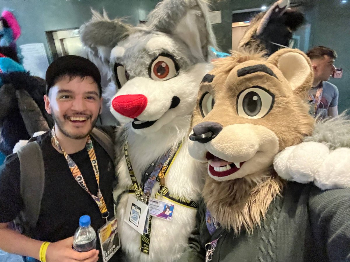 🎨 Robert Yoder's Neon Room 🔞 🔜 ArFF 2025 🎧 (@spoonerkai) on Twitter photo #ArFF2025 MEMORIES, part 1
#FursuitFriday ft. <a href="/StillZhearun/">Zhea 🦦 🔜 ArFF25</a> & <a href="/chamaquense/">Franco Chamorro🧢</a> (mi vecino de room jeje) ☺️ #ArFF2025 MEMORIES, part 1
#FursuitFriday ft. <a href="/StillZhearun/">Zhea 🦦 🔜 ArFF25</a> & <a href="/chamaquense/">Franco Chamorro🧢</a> (mi vecino de room jeje) ☺️