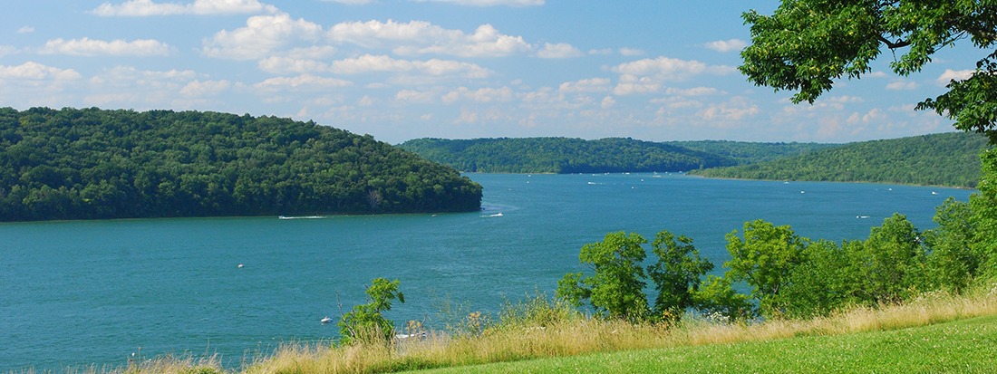 Saltwateronfly's tweet image. Alright, Hoosier anglers, grab your fly rods and let’s talk about the best bass lakes in Indiana for some epic fly-fishing action! According to the folks at Get Lost in America, Indiana’s got some prime spots where largemouth bass are just begging to tango with your poppers and…