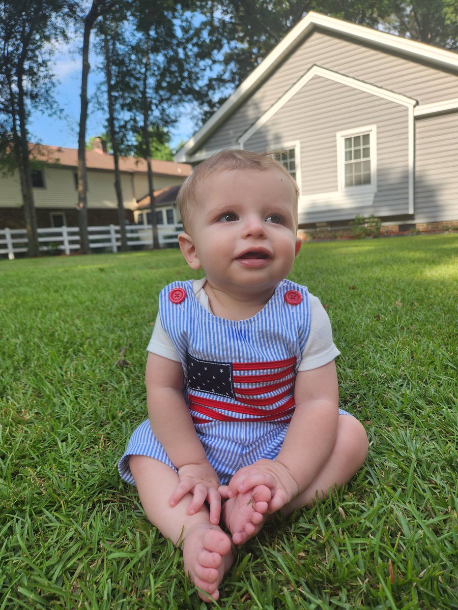 jessnichansems's tweet image. Happy 4th of July. I'm spending mine at home with my favorite baby boy!
