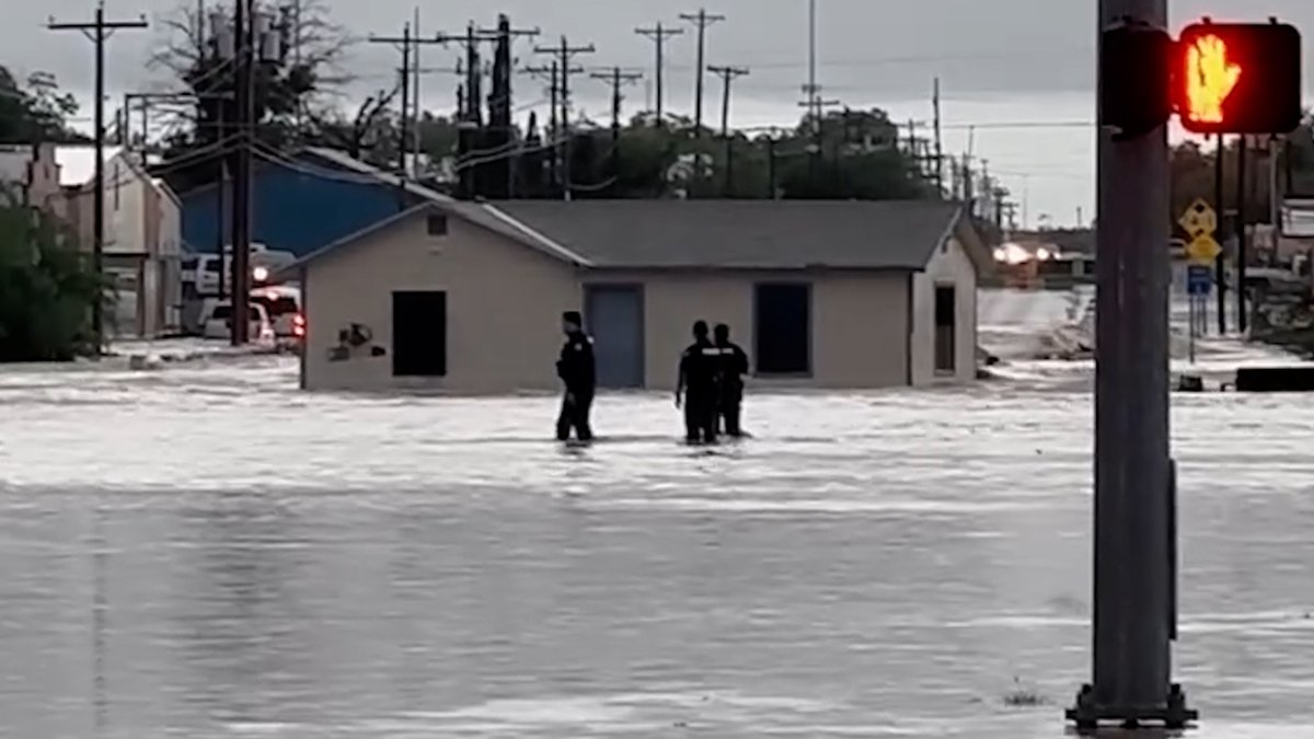 weather.com/storms/severe/…