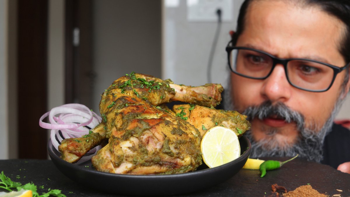 GOA vs KARNATAKA - Chicken Cafreal vs Chicken Ghee Roast. Which is the superior dish? Cast your vote!

Watch the recipe videos
Cafreal: youtu.be/1leXl0DOPxE
Ghee Roast: youtu.be/EVvmA1TCVrI

Cheers &amp; Keep Cooking! #FoodWars