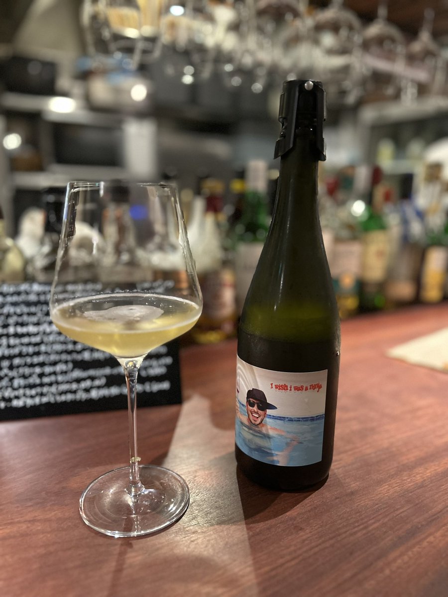 白泡を飲みながら優雅にドリームジャンボの結果を確認してたら…少額ながら当選🎯✨3,000円→53,300円💸

いい日本酒でも買おうかな〜
