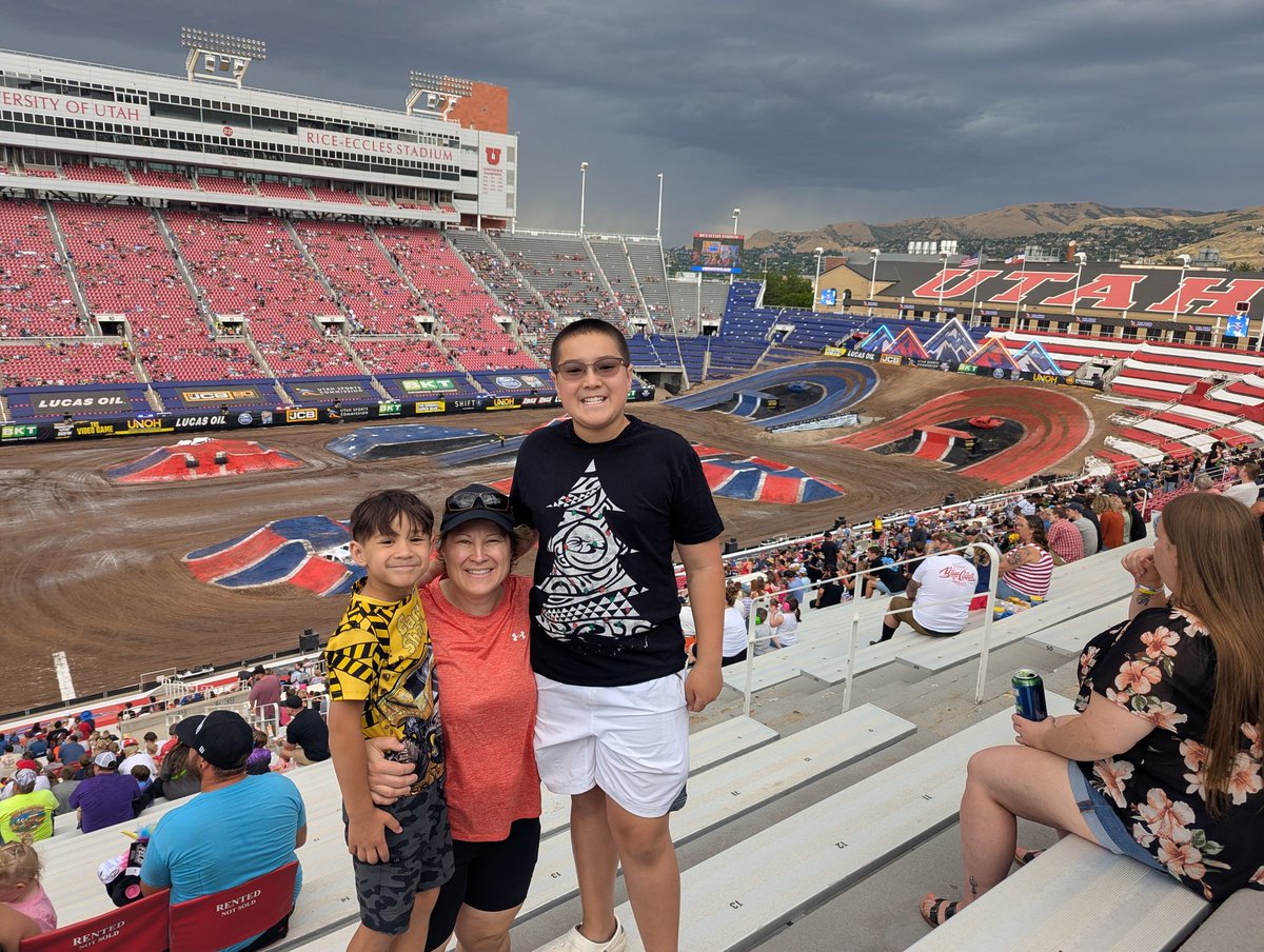 TheCoFukuda's tweet photo. @MonsterJam let's go.  Need the weather to go away so we can get this going. https://t.co/u6PJ15ZsFq