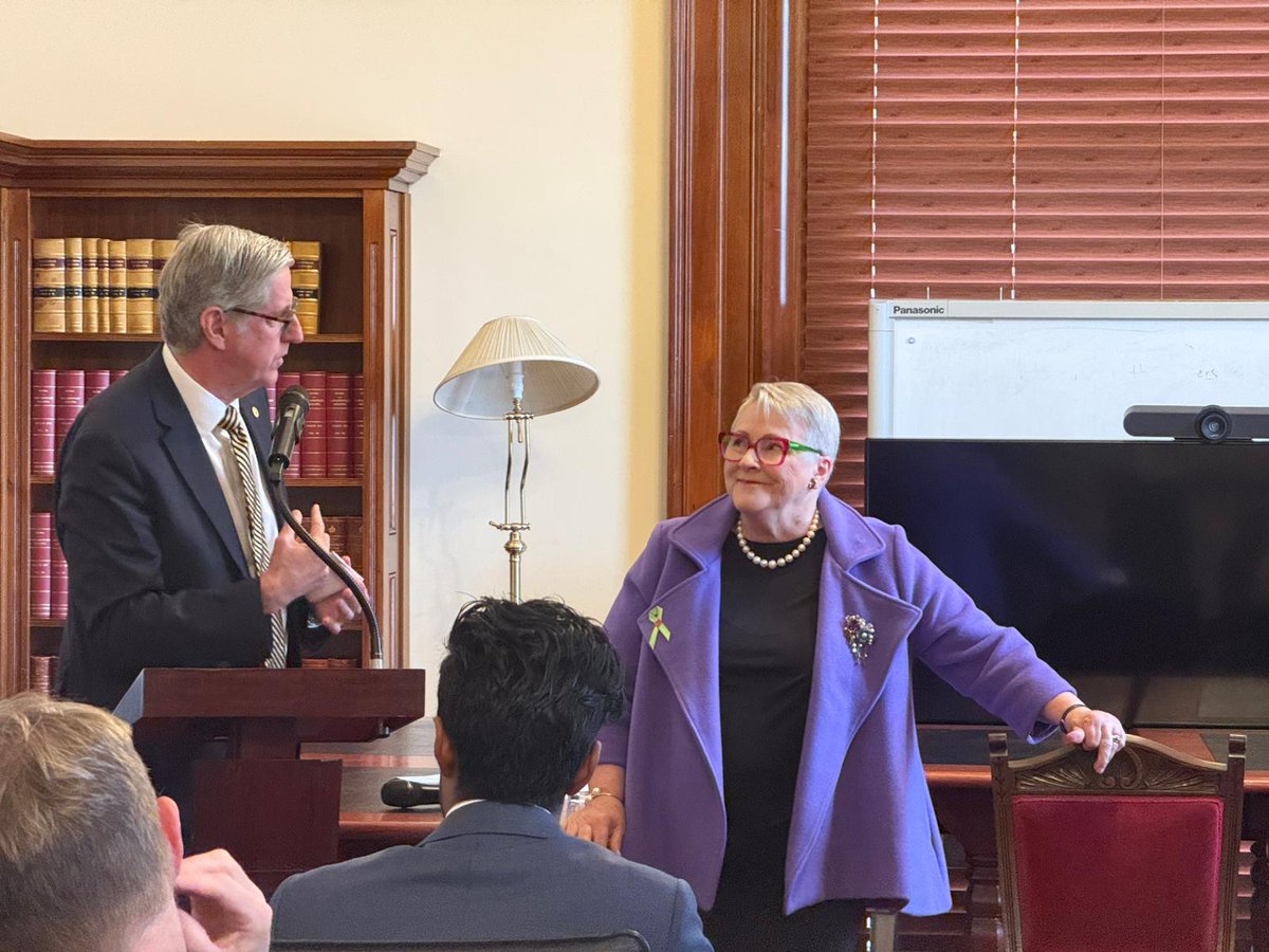 BevMcArthurMP's tweet image. Dr @s_mansfieldMP and I, as co-convenors of the Parliamentary Friends of the Colorectal and Pelvic Reconstruction Service (CPRS), were pleased to host Dr Steer, Professor Sebastian King, RCH Executives, family representatives of the RCH Colorectal Care Consumer Advisory Group and…
