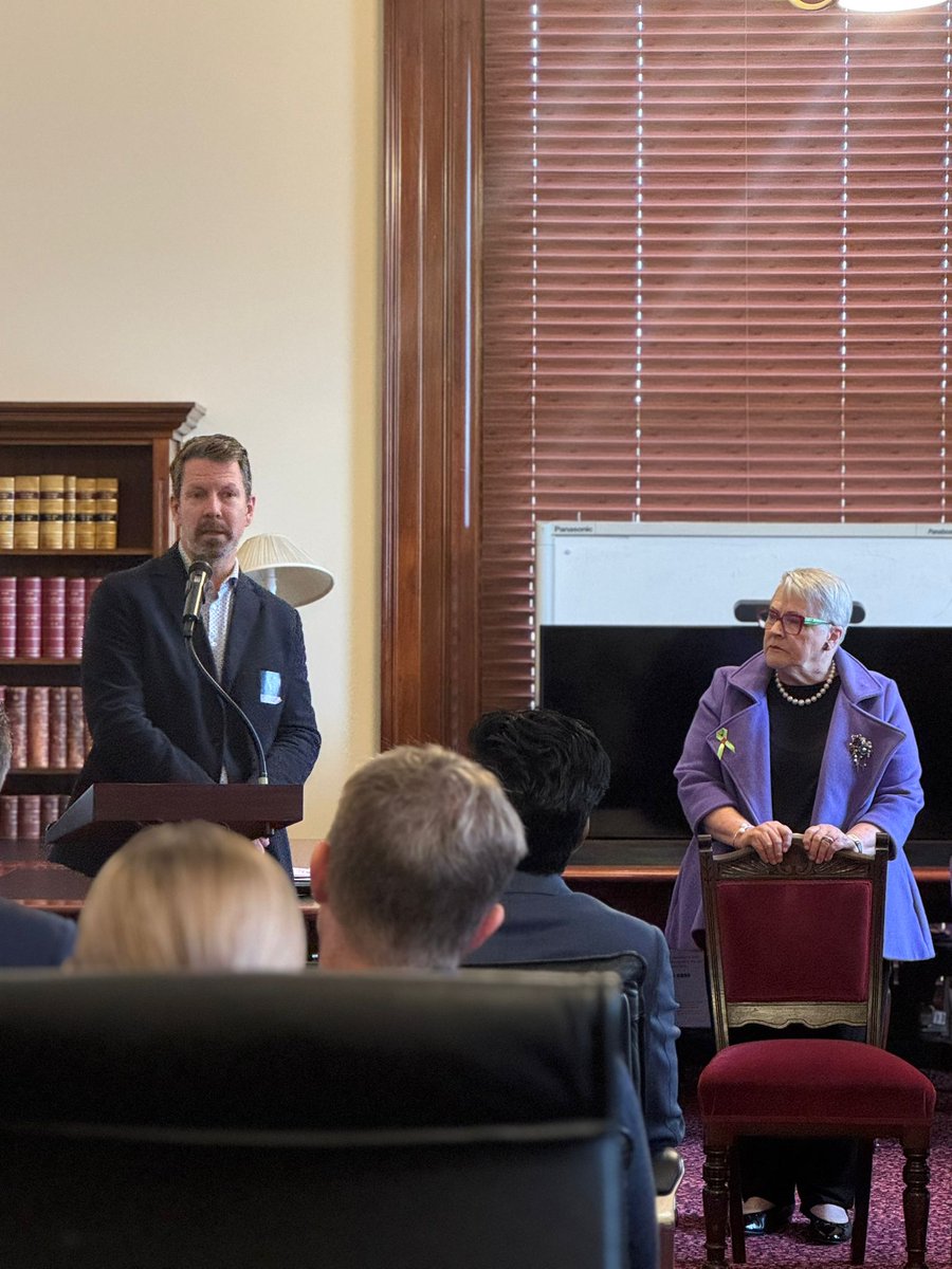 BevMcArthurMP's tweet image. Dr @s_mansfieldMP and I, as co-convenors of the Parliamentary Friends of the Colorectal and Pelvic Reconstruction Service (CPRS), were pleased to host Dr Steer, Professor Sebastian King, RCH Executives, family representatives of the RCH Colorectal Care Consumer Advisory Group and…