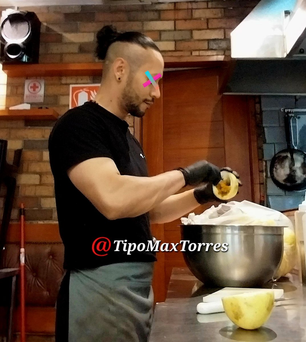TipoMaxTorres's tweet photo. No todo es ser bandido, también hay que ser trabajador y responsable. https://t.co/ZKf7l3nIJJ
