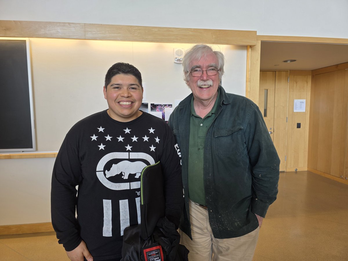 AlejandroAgCa's tweet image. It was a privilege to be invited by Celeste Nelson to talk about our work princeton at @Princeton. I was excited to see Nobel Laureate Eric Wieschaus among the audience, one of the heroes of #devbio