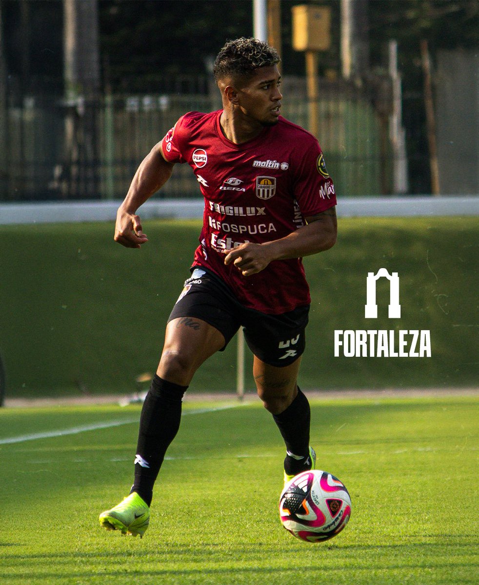 OFICIAL: El volante colombiano Jimmy Congo y el extremo colombiano Cristian Cañozales no seguirán vistiendo la camisa del Carabobo FC.