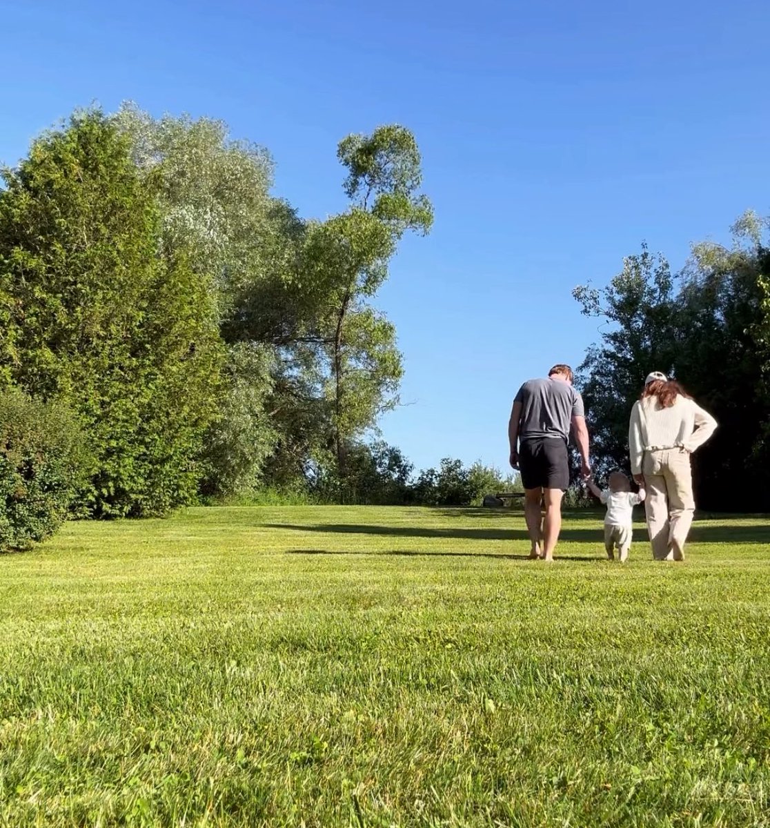 ally⁴⁴ 🏁 tweet media