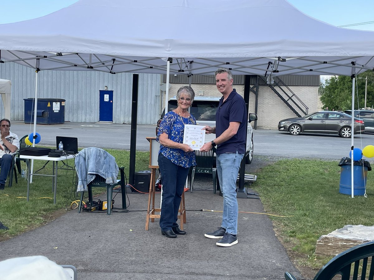MikeBarrettON's tweet image. Joined with the community to celebrate the grand opening of the new all-season recreation pad in Spencerville and 35 years of service by the Spencerville & District Optimist Club.
Grateful to the Optimists and Agricultural Society for investing in youth, sport, and community.