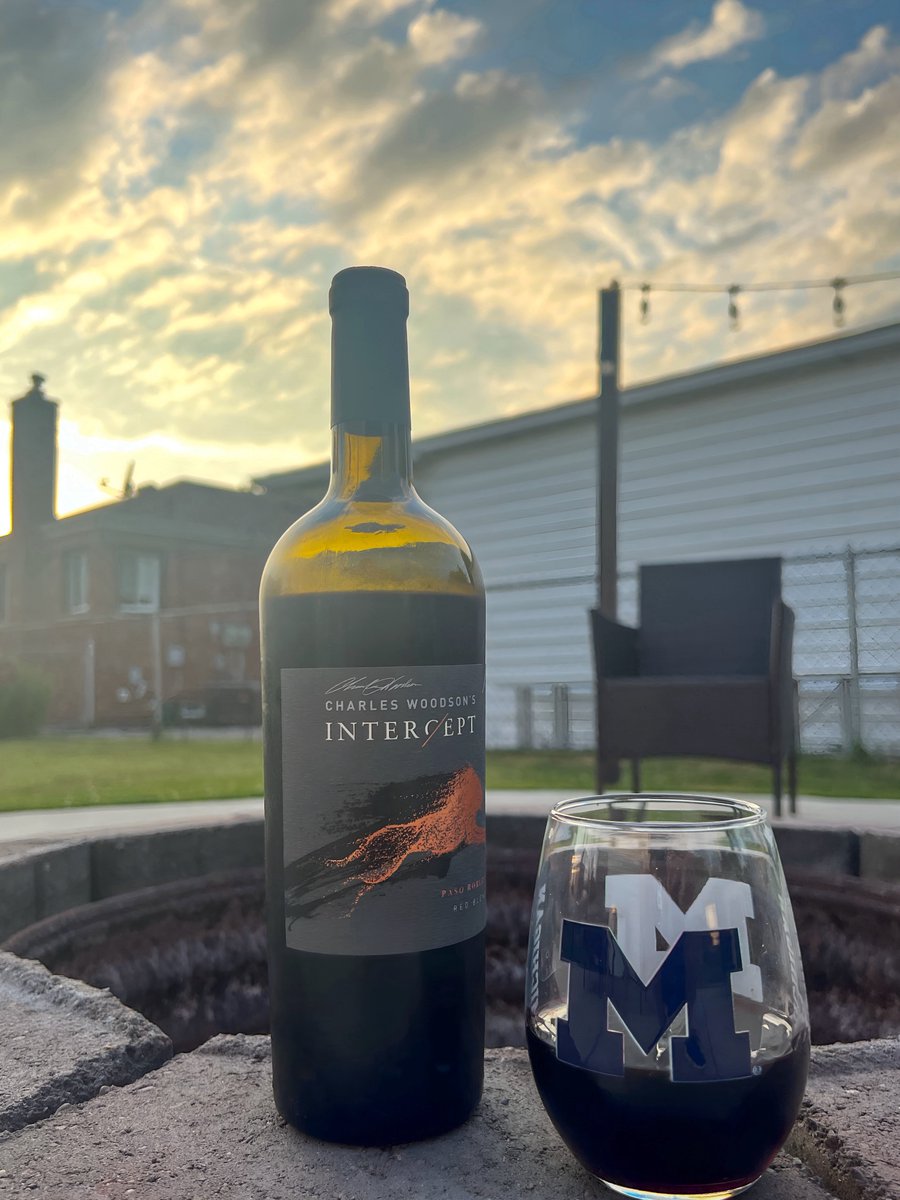 Detroit Media Magazine (@detroitmediamag) on Twitter photo Happy 4th of July everyone! No better way to end the night with some <a href="/CharlesWoodson/">Charles Woodson</a> Intercept Red Blend! #goblue Happy 4th of July everyone! No better way to end the night with some <a href="/CharlesWoodson/">Charles Woodson</a> Intercept Red Blend! #goblue