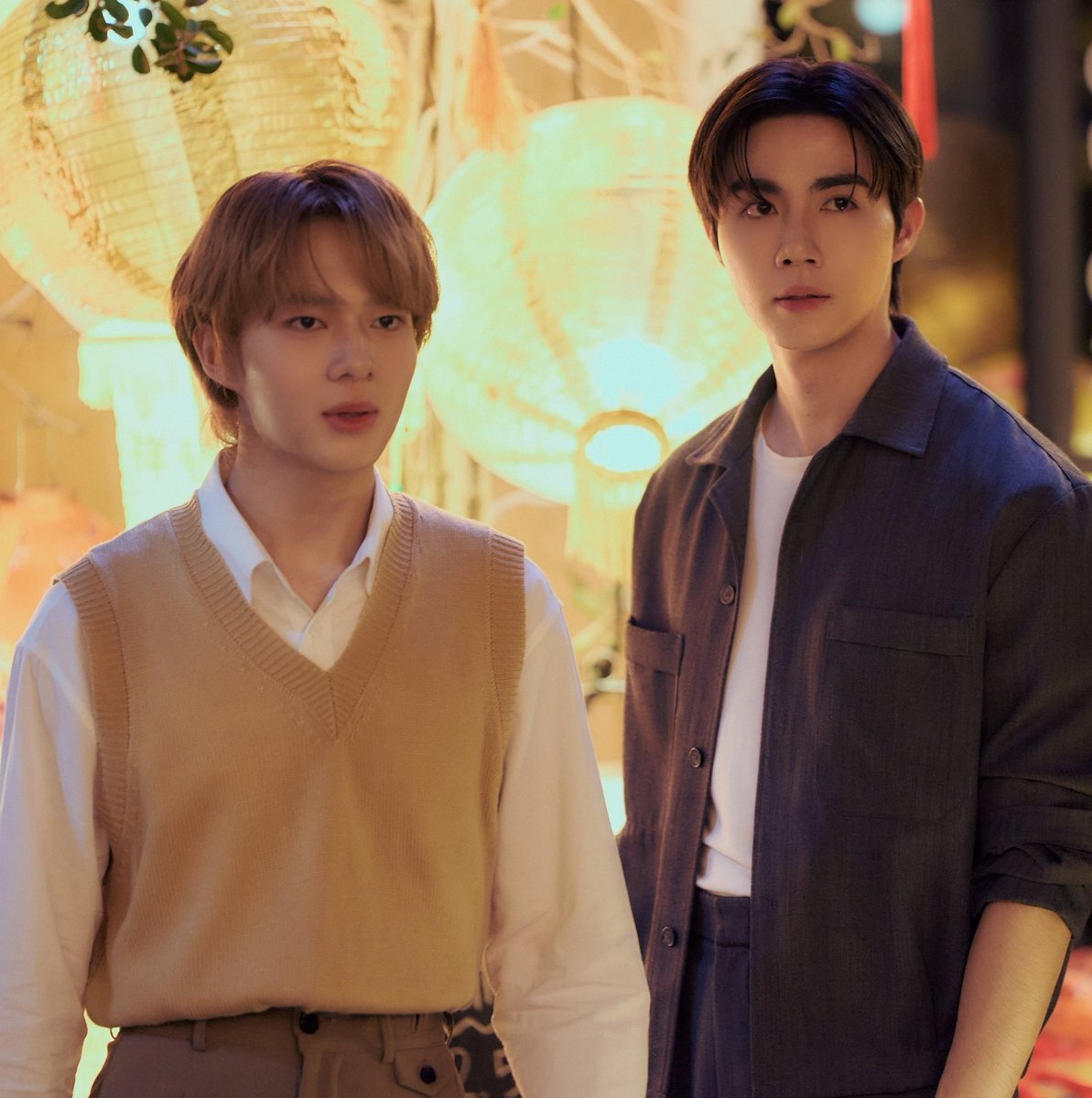 มอนิ่งชาวเอมมาลี คืนนี้ 21.30 น. เจอกันที่ช่อง ONE 31 นะค่ะทุกคน

#ZeeNuNew #ZeePruk #NuNew
<a href="/zee_pruk/">Z</a> <a href="/CwrNew/">NuNew</a>