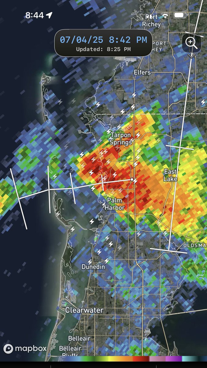 Heads up Clearwater, a storm is headed in your direction. Lots of lightning! ⚡️ #FLwx