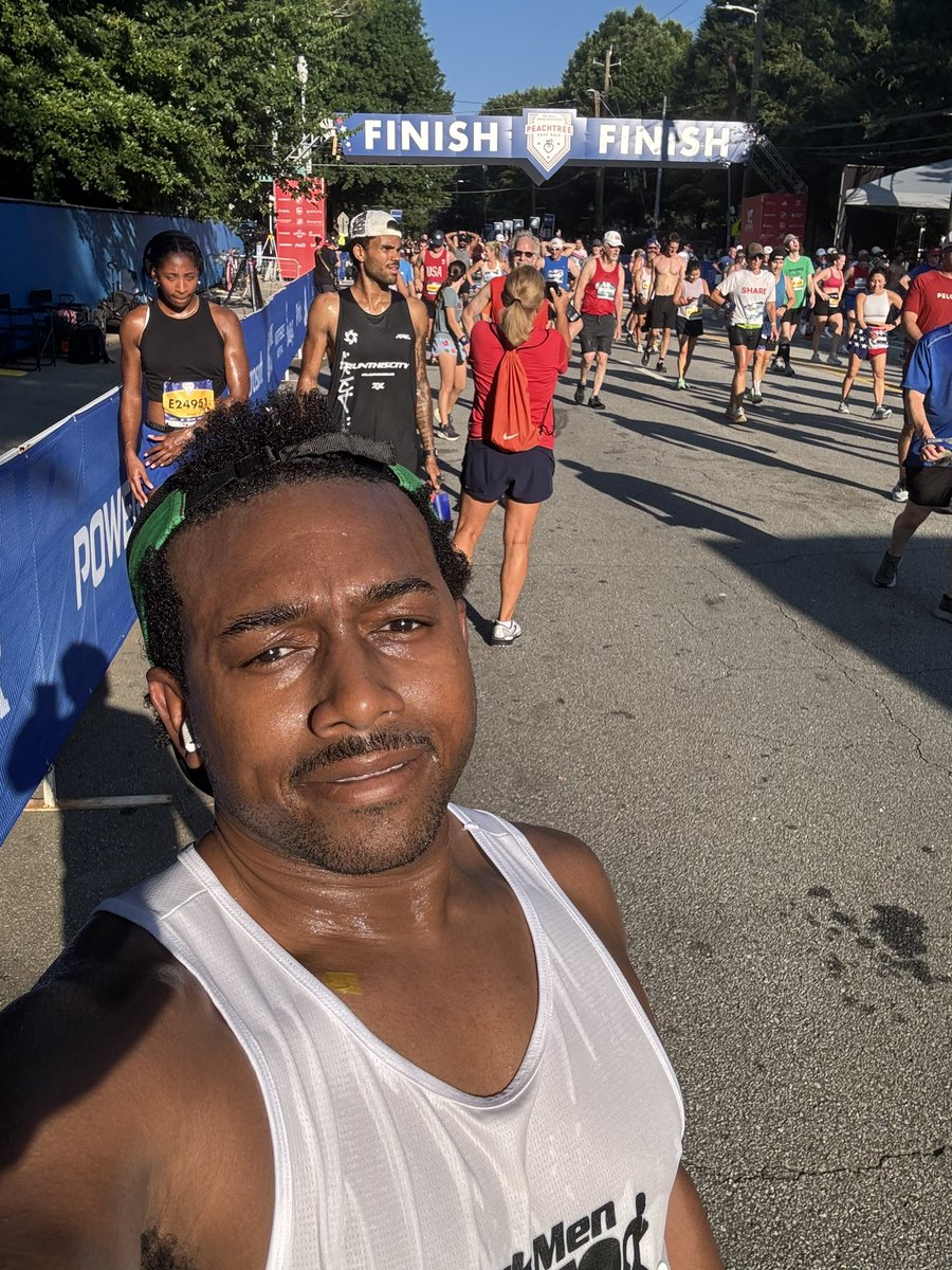 DrCSLPadgett's tweet image. Another #ajcprr #PeachtreeRoadRace complete! Great time. Even better people. Grateful for Movers and Pacers today. Tried to build my playlist to keep me today! 7 #ajcprr complete! #fitleaders #fiteducator