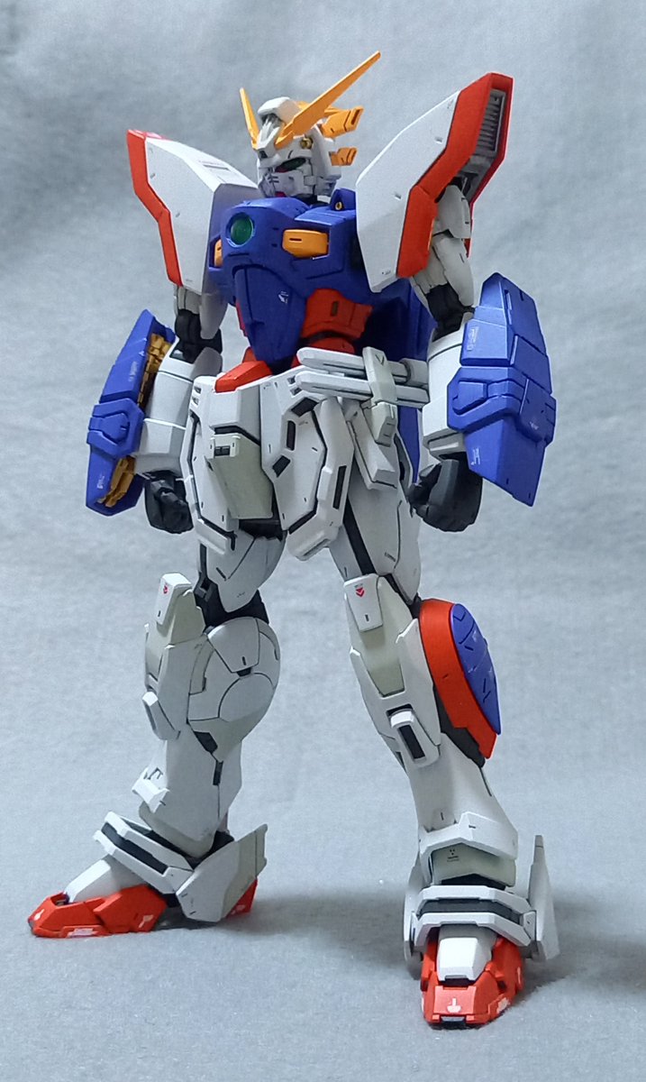 Gdb42Gh's tweet image. RG シャイニングガンダム、完成しました！

ストレートに組み、全塗装で仕上げました。