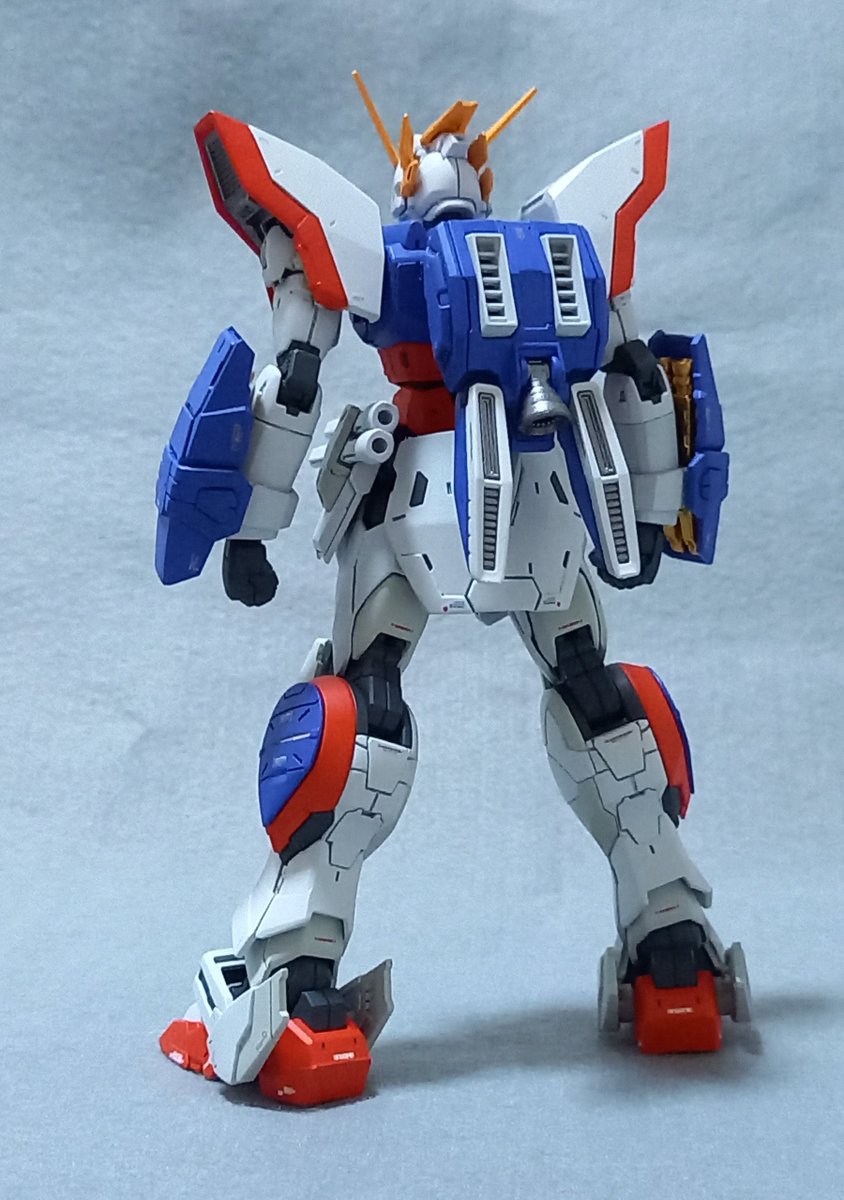 Gdb42Gh's tweet image. RG シャイニングガンダム、完成しました！

ストレートに組み、全塗装で仕上げました。