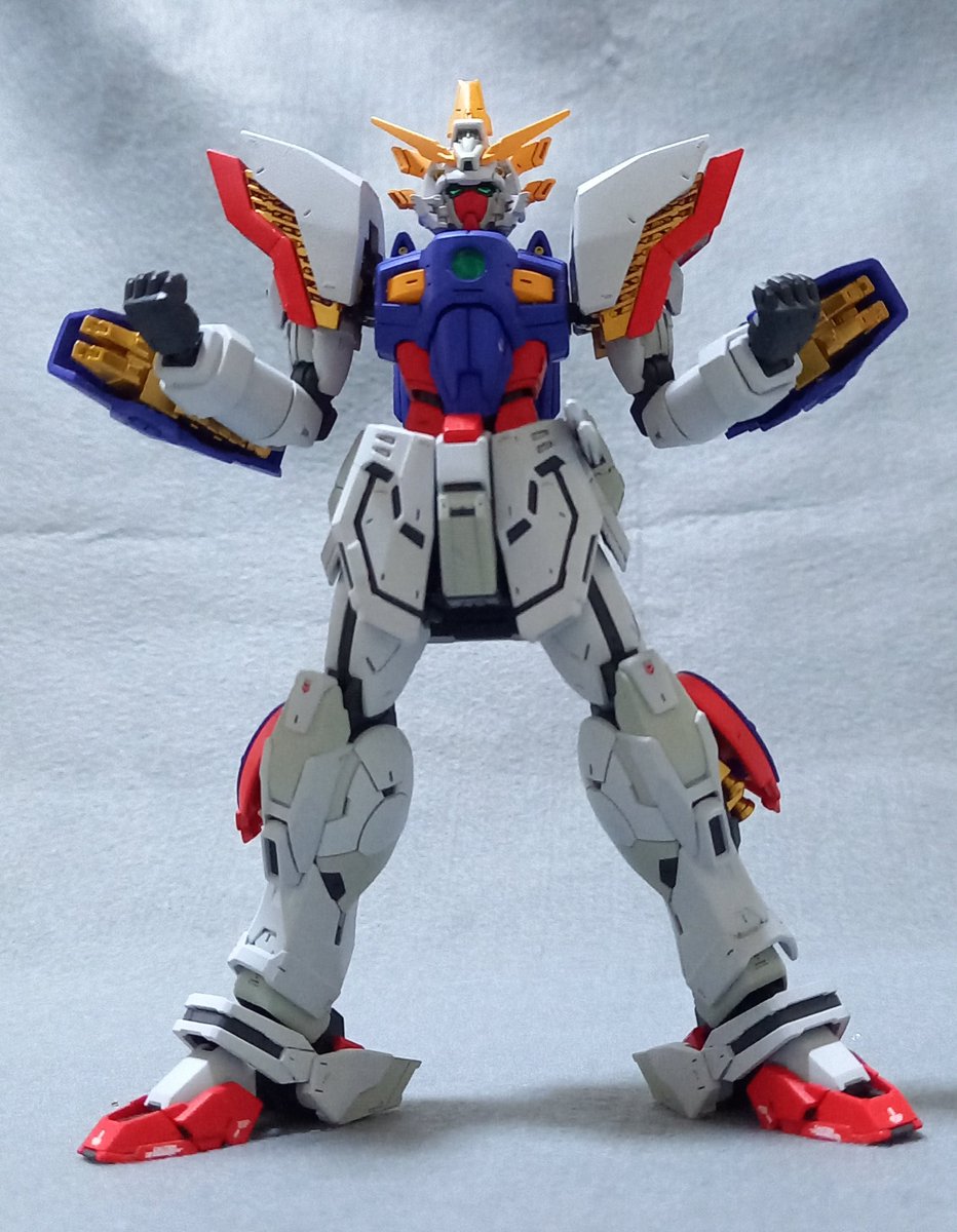 Gdb42Gh's tweet image. RG シャイニングガンダム、完成しました！

ストレートに組み、全塗装で仕上げました。