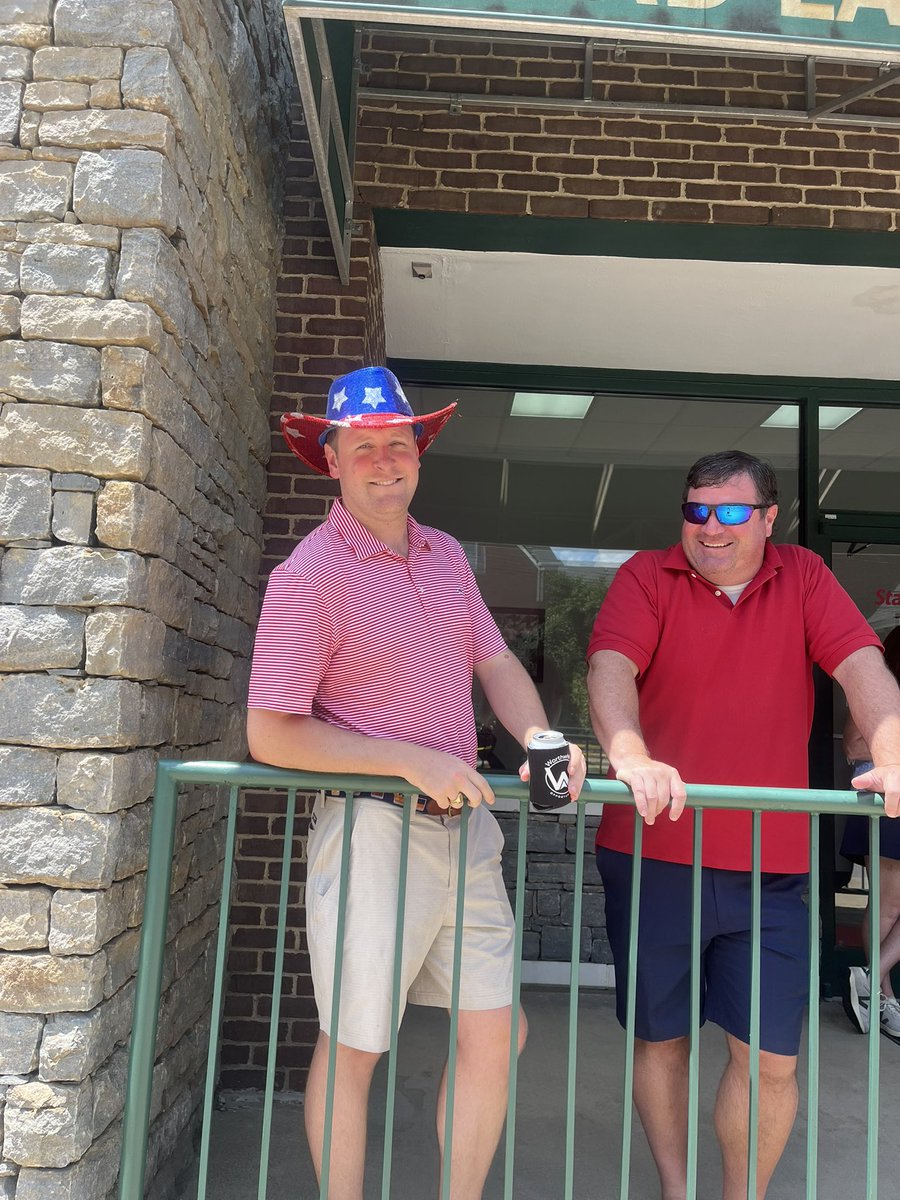 BLacefield's tweet image. Why doesn't America knock?
Because Freedom ALWAYS Rings!🇺🇸
Happy 4th of July from Woodford CO's 2 most Patriotic Sons in Commonwealth (@Nick__Nash & me) we never miss a parade!
Grill, pool & books. Great day!
Thanks @bradlacefield for hosting
#July4thPBS
#july4th2025
