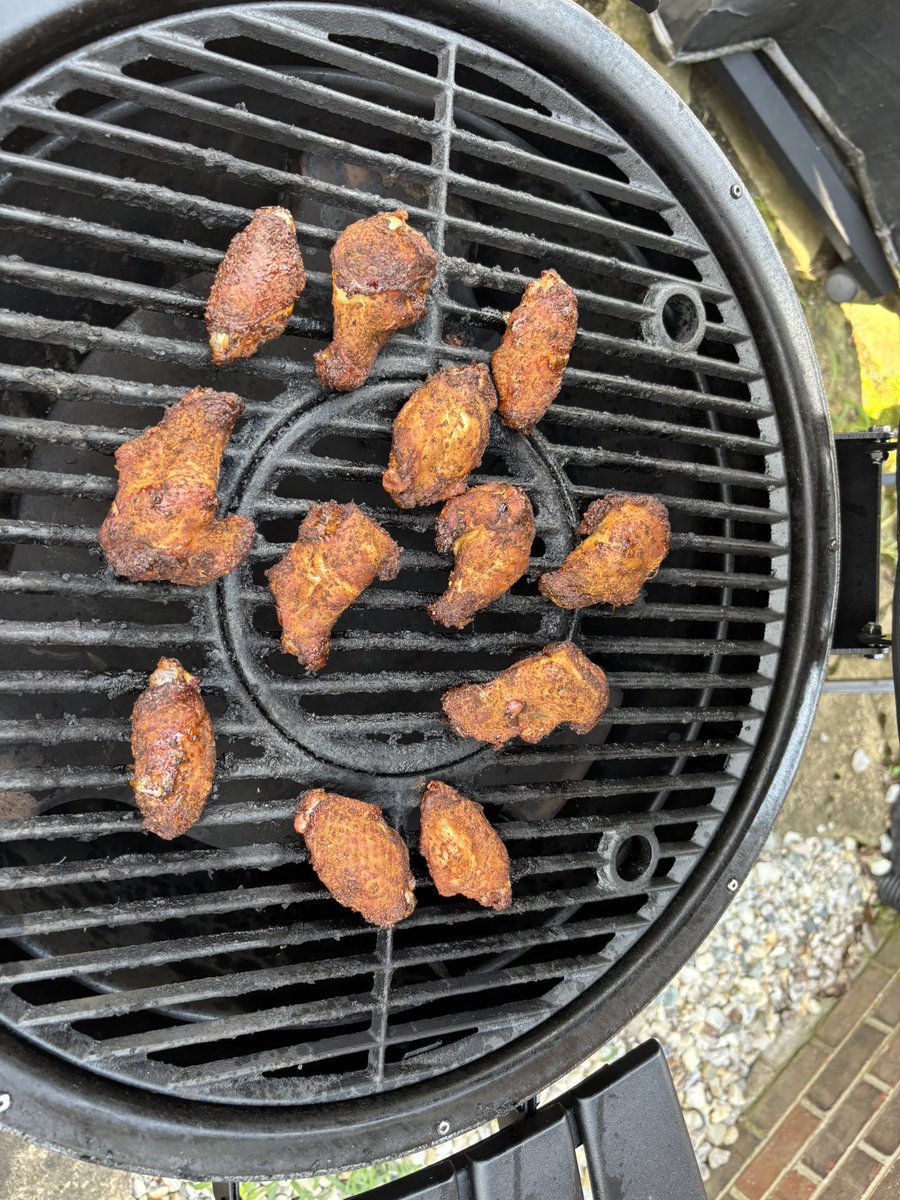 BLacefield's tweet image. Why doesn't America knock?
Because Freedom ALWAYS Rings!🇺🇸
Happy 4th of July from Woodford CO's 2 most Patriotic Sons in Commonwealth (@Nick__Nash & me) we never miss a parade!
Grill, pool & books. Great day!
Thanks @bradlacefield for hosting
#July4thPBS
#july4th2025