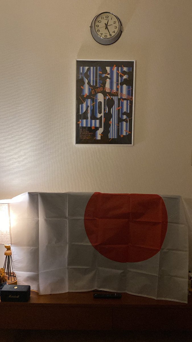 kazhowatanabe's tweet photo. Manchesterの準備してます🇬🇧
掲げるか〜🇯🇵 https://t.co/WpiJKXPkvH
