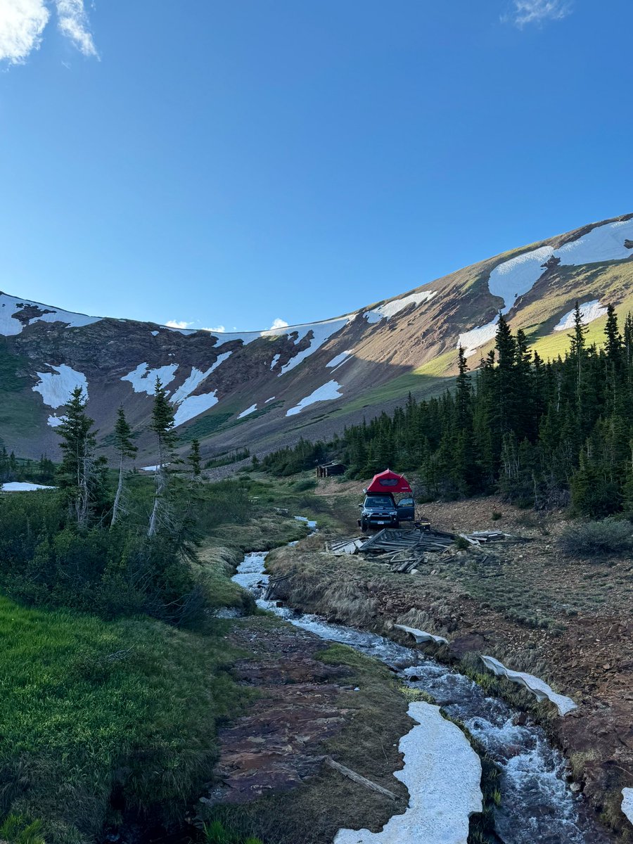 jonpbaker's tweet image. Happy 4th from 11,500ft.
