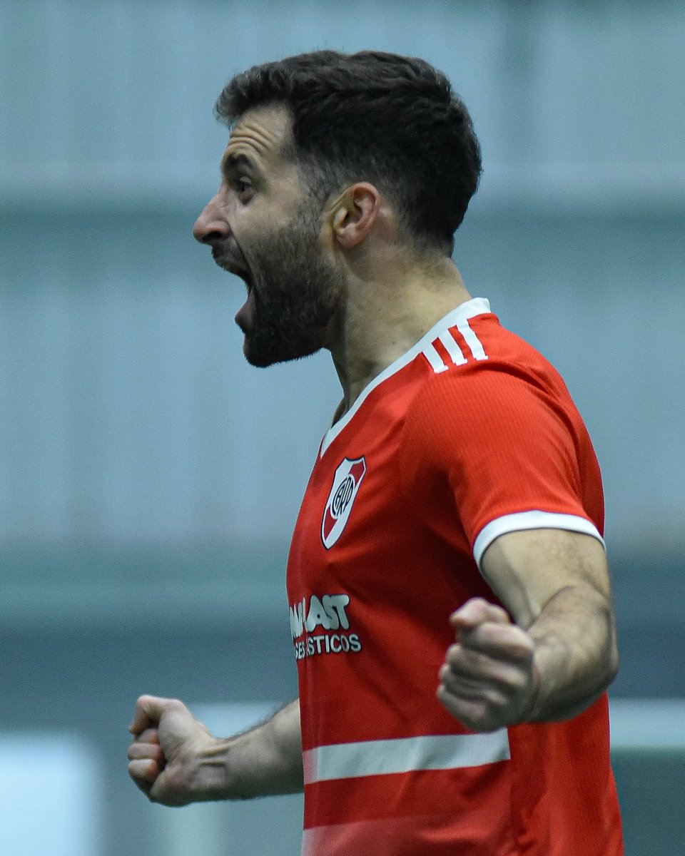 carpfutsal's tweet photo. ✊🏻 @martinpersec ⚪️❤️⚪️ https://t.co/qqeZAbmoNi