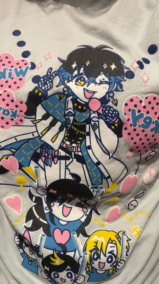 The staff at Arby’s recognized my nijisanji shirt XD