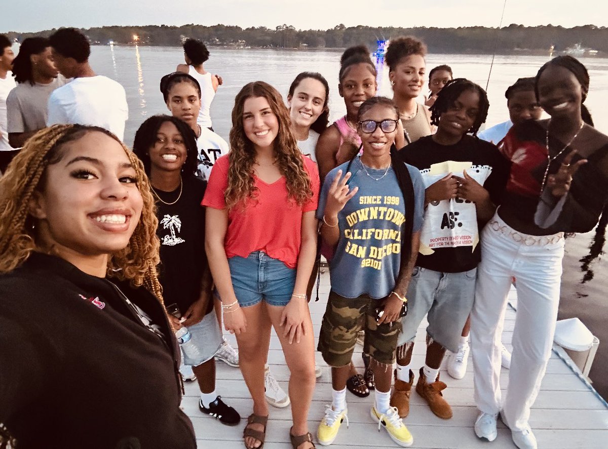 Coach_Creamer's tweet image. 🖤♥️