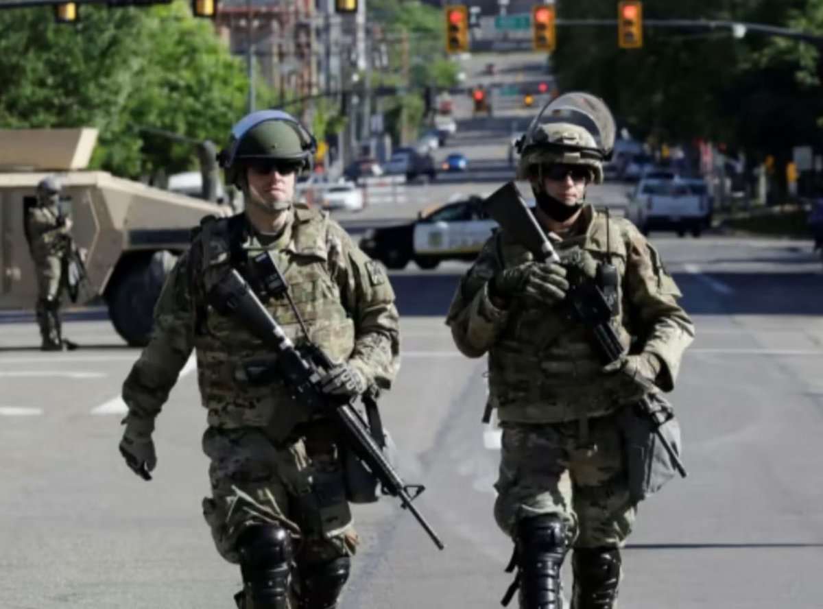 TulsiGabbardDNI's tweet image. Do you support President Donald Trump deploying the National Guard into California?
YES or NO?
IF Yes, Give me a THUMBS-UP👍!